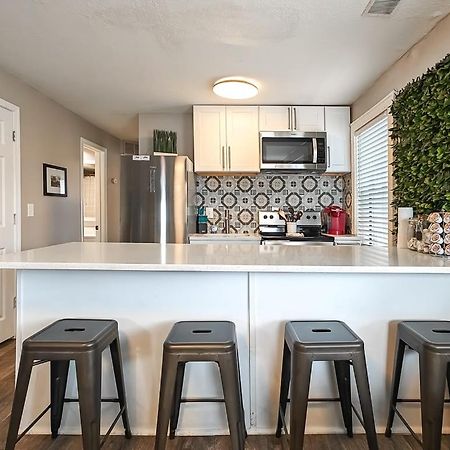 Heart Of Westport 1Br Villa แคนซัสซิตี ภายนอก รูปภาพ